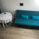 Lindo Apto Em Condominio Fechado Com Piscina.